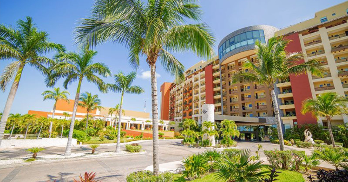 Villa del Palmar Cancun outside
