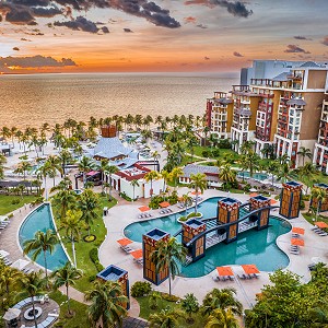 Villa del Palmar Cancun