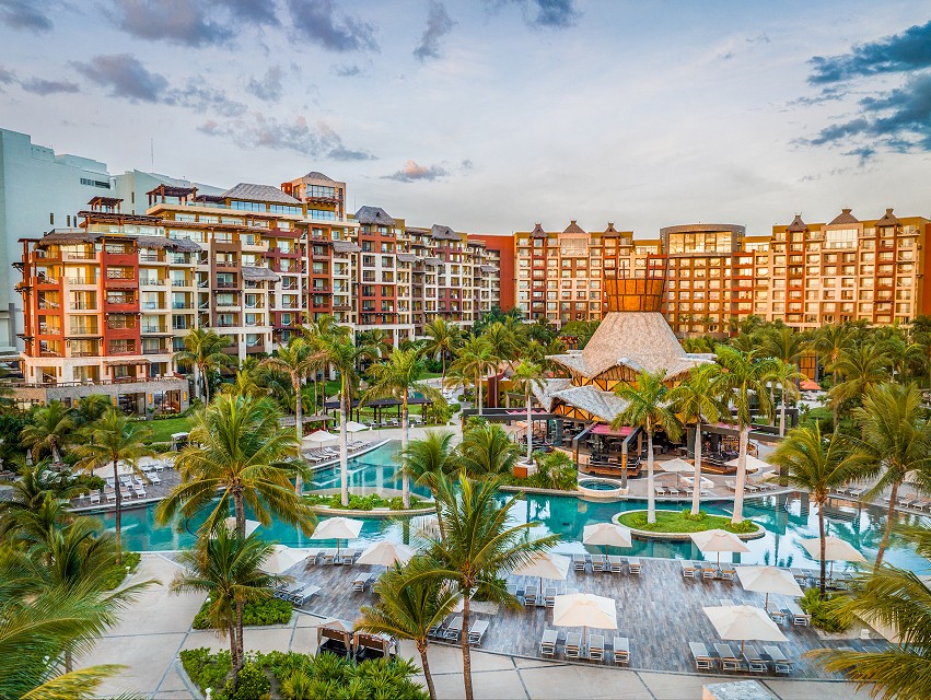 Villa del Palmar Cancun