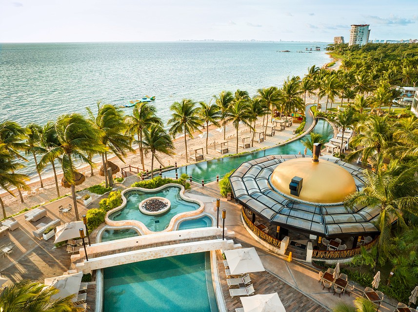 Villa del Palmar Cancun