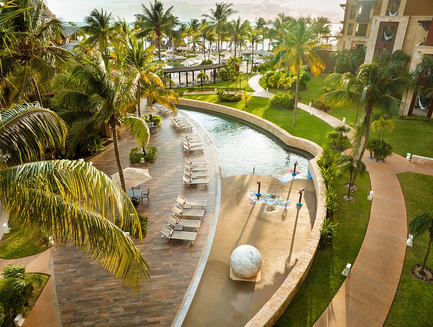 Villa del Palmar Cancun