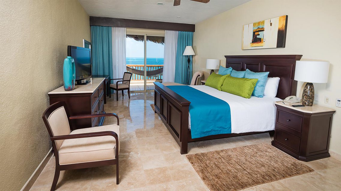 three bedroom king size bed