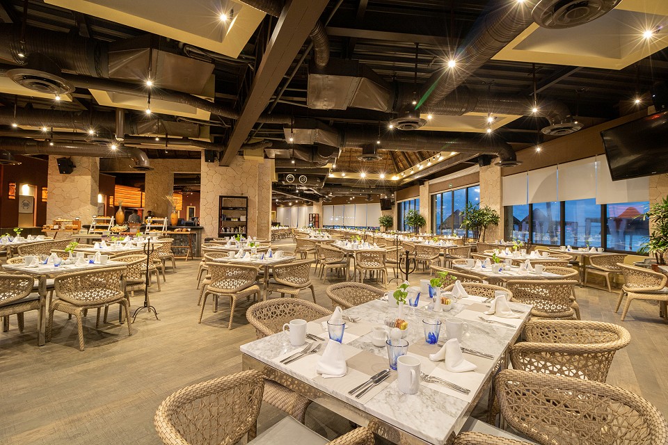 caprichos-restaurant-villa-palmar-cancun