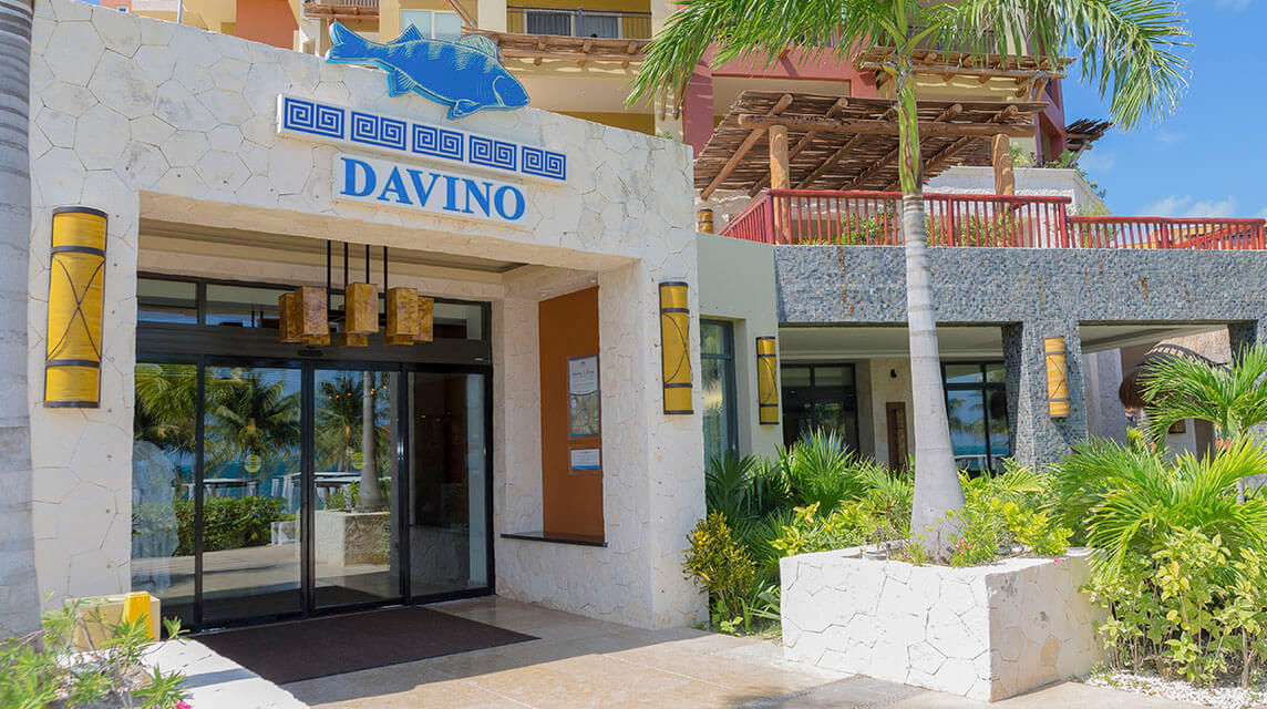 davino-restaurant-entrance