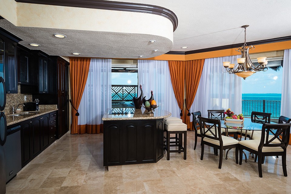 three bedroom kitchen and dining room