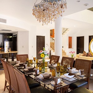 three bedroom loft dining room