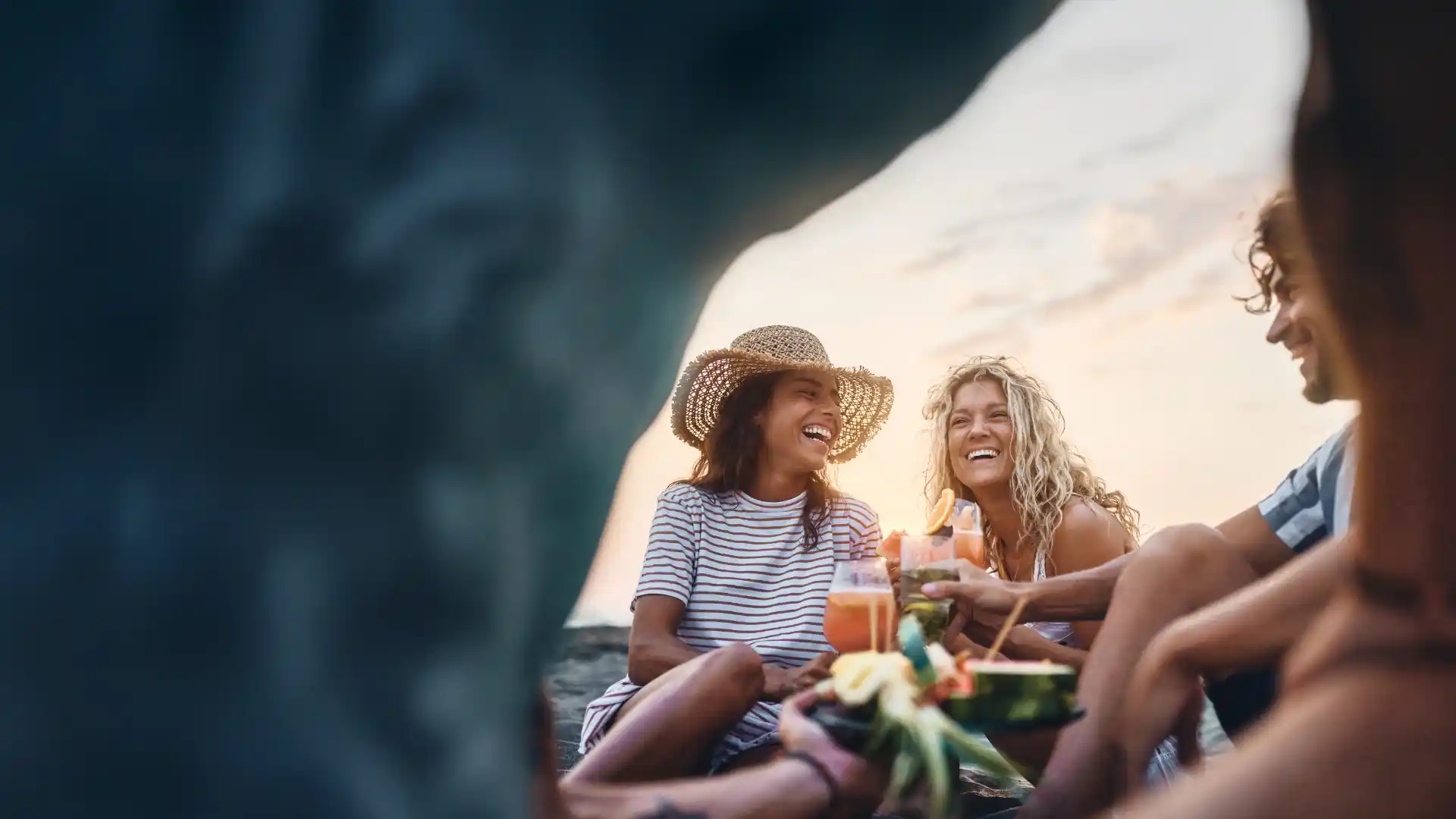 Villa del Palmar Cancun Social Groups